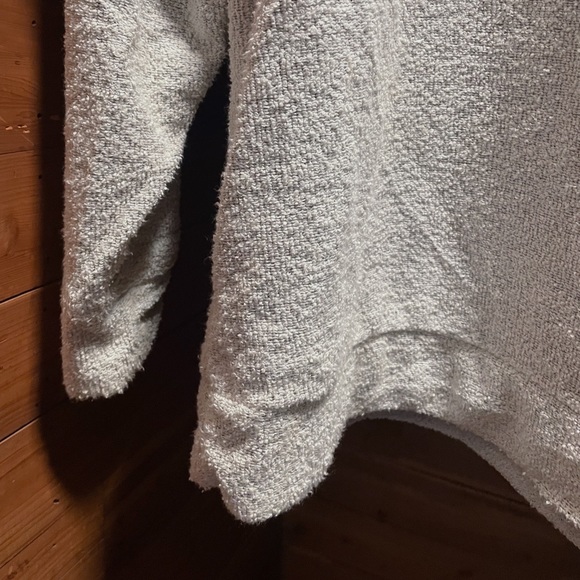 Wooly Threads Penn State Pullover - Picture 3 of 5